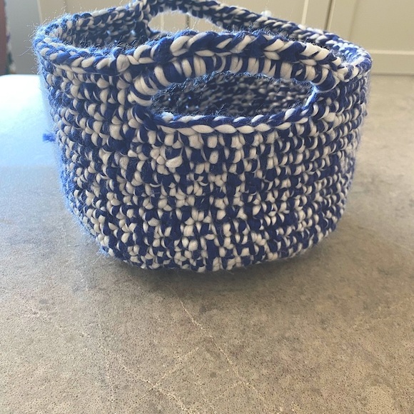 Handmade Round Basket - Picture 1 of 6